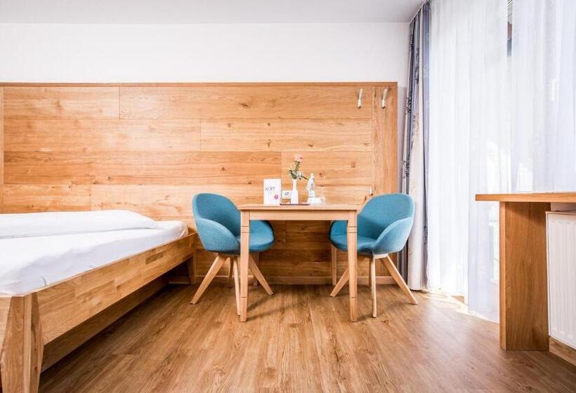 발코니 스탠다드 싱글 룸, Zur Rose