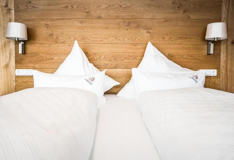 스탠다드 발코니 룸, Zur Rose