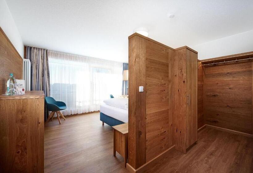 스탠다드 발코니 룸, Zur Rose