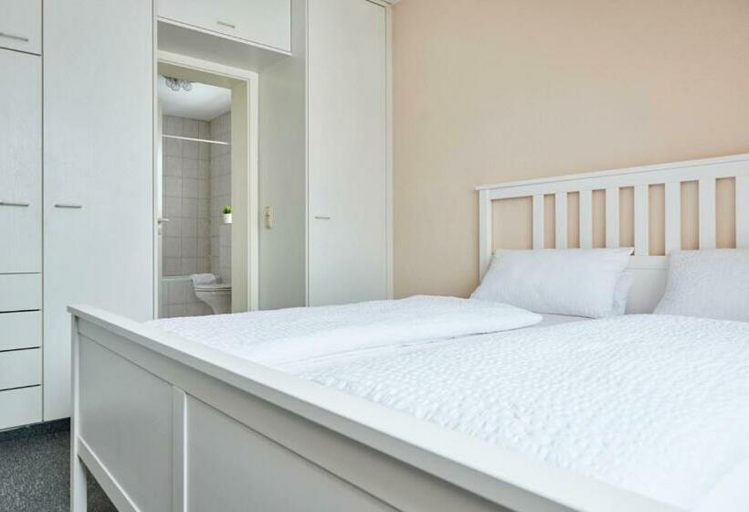 Номер Стандарт Трехместный, Asslar