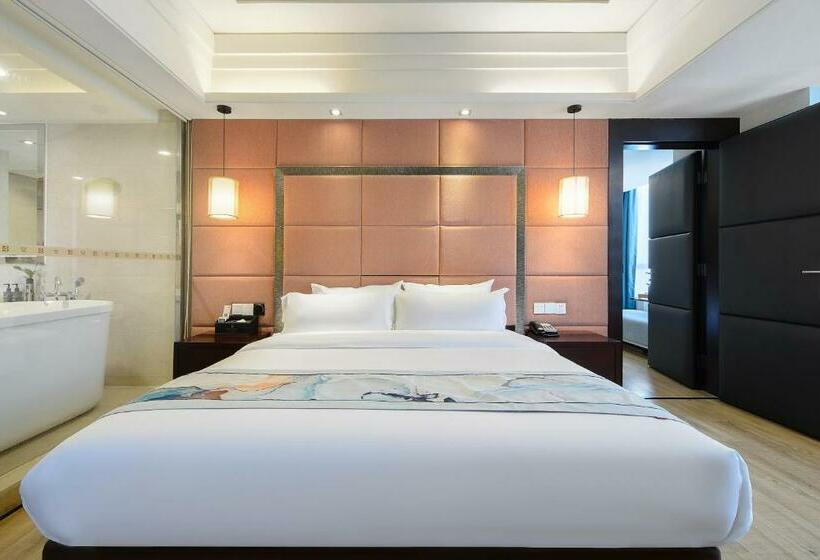 סוויטה משפחתית, Foshan Rezen Select Pasonda