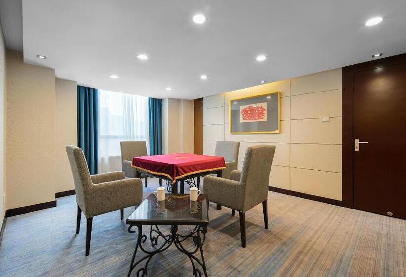 סוויטה אקזקיוטיב, Foshan Rezen Select Pasonda