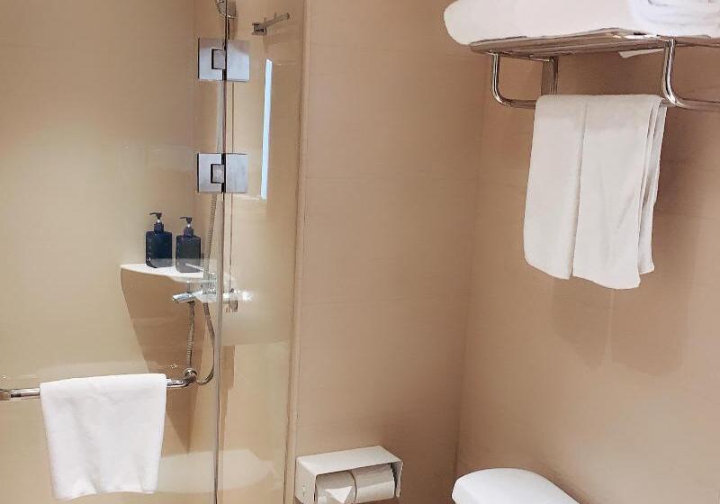 패밀리 룸, Hanting  Shanghai People Square