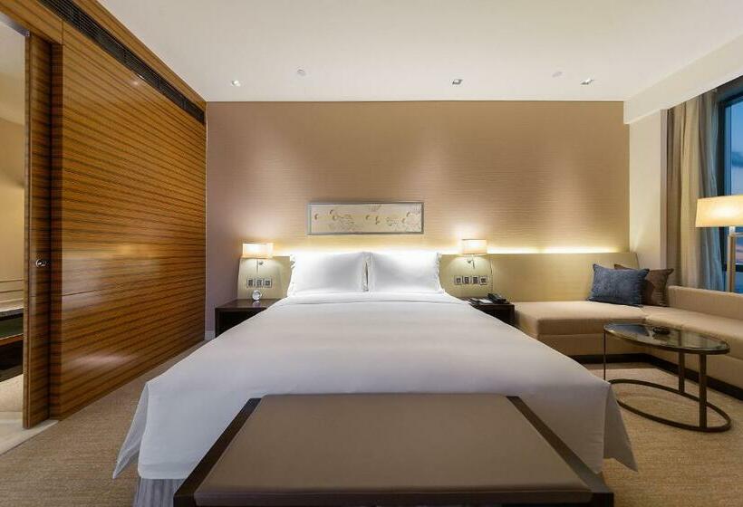 סוויטה, New World Guiyang