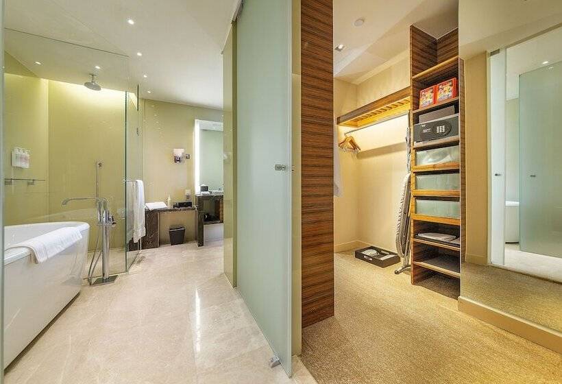 סוויטת ג'וניור, New World Guiyang