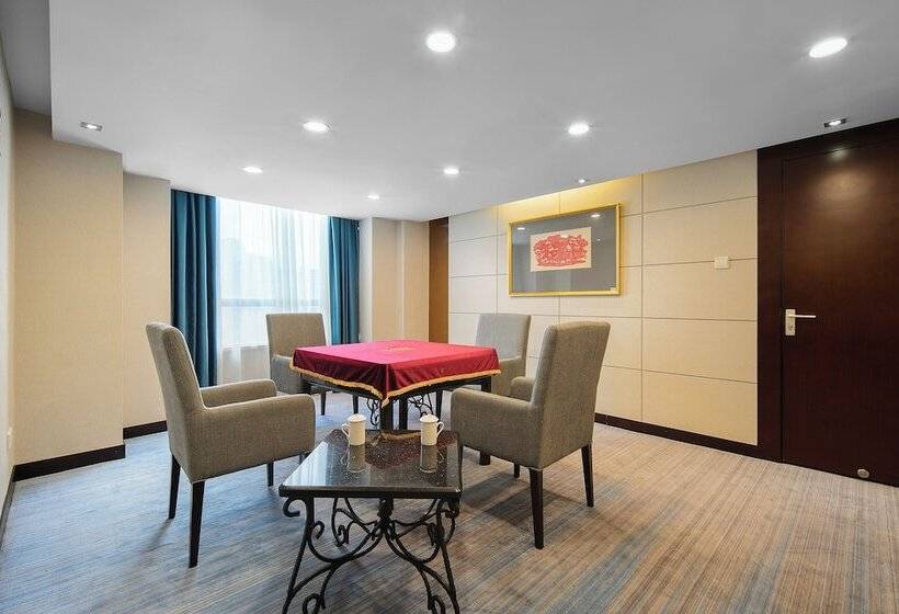 סוויטה אקזקיוטיב, Foshan Rezen Select Pasonda