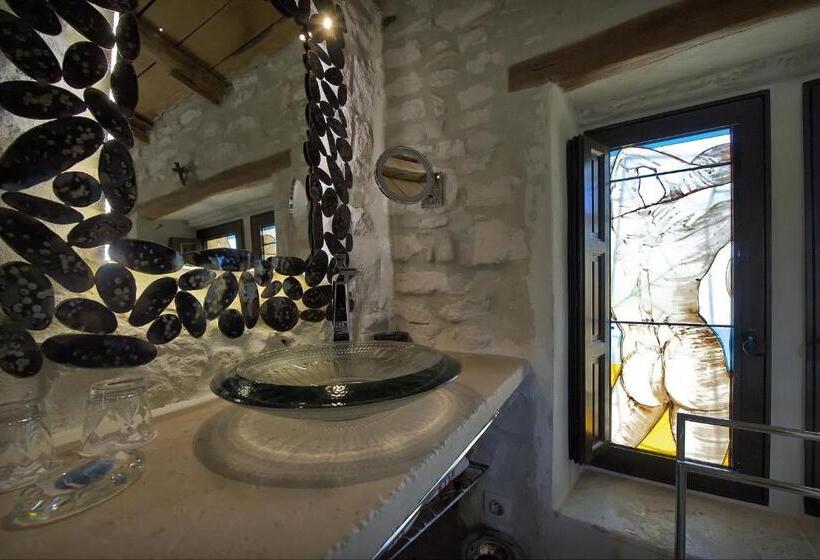 バルコニー付きスーペリアルーム, La Maison Du Passage   Chambres   Suites Premium, Spa, Piscine Et Restaurant