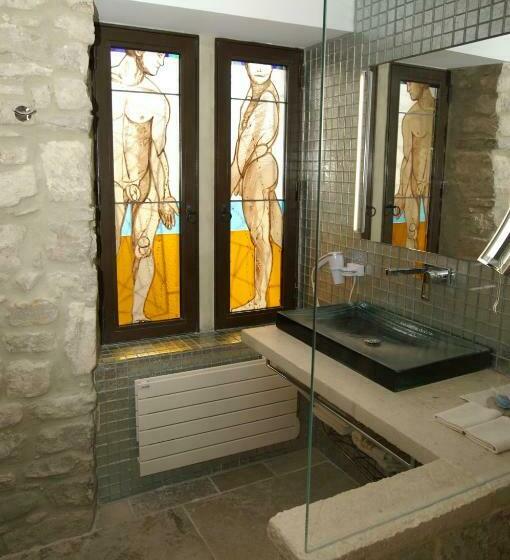 キングサイズベッドのスタンダードルーム, La Maison Du Passage   Chambres   Suites Premium, Spa, Piscine Et Restaurant