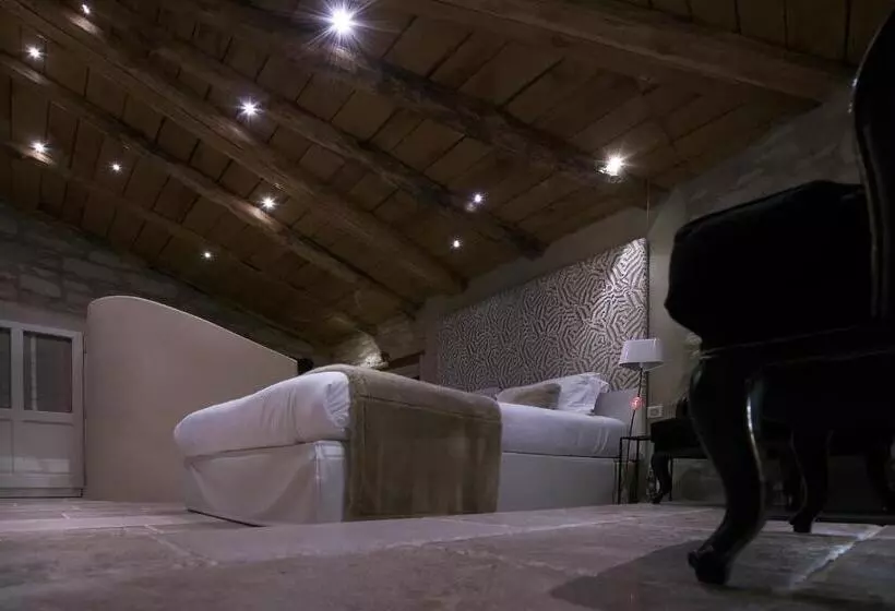 バルコニー付きスーペリアルーム, La Maison Du Passage Chambres Suites Premium, Spa, Piscine Et Restaurant