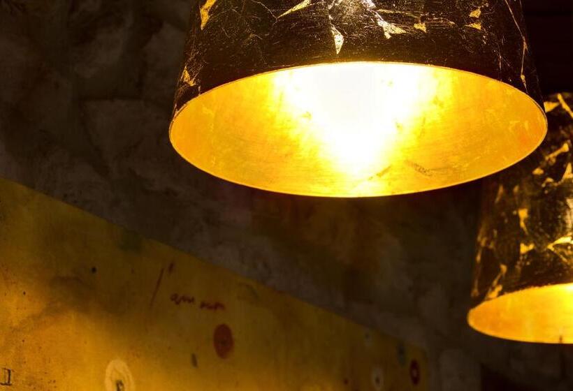 デラックスルーム, La Maison Du Passage   Chambres   Suites Premium, Spa, Piscine Et Restaurant