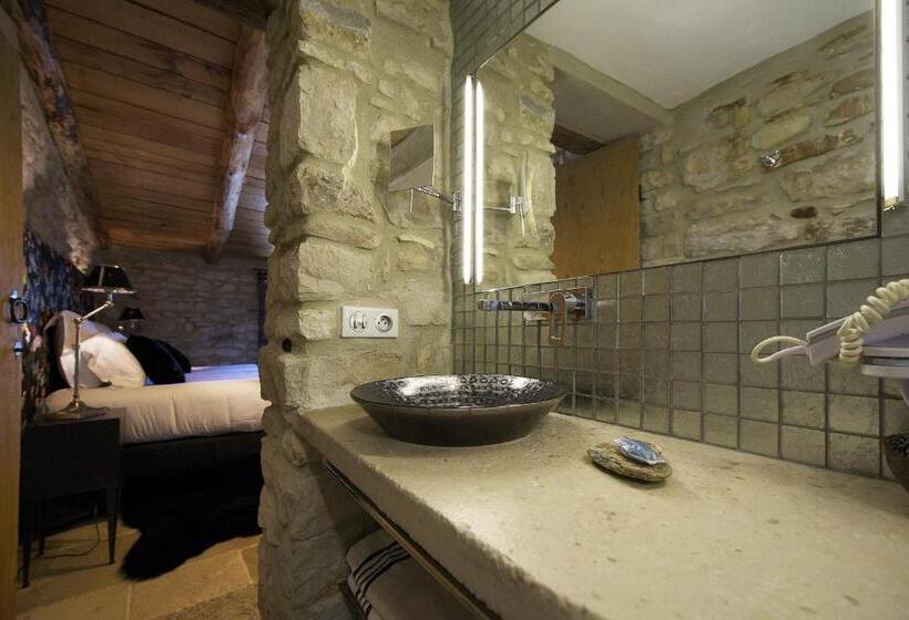 デラックスルーム, La Maison Du Passage   Chambres   Suites Premium, Spa, Piscine Et Restaurant