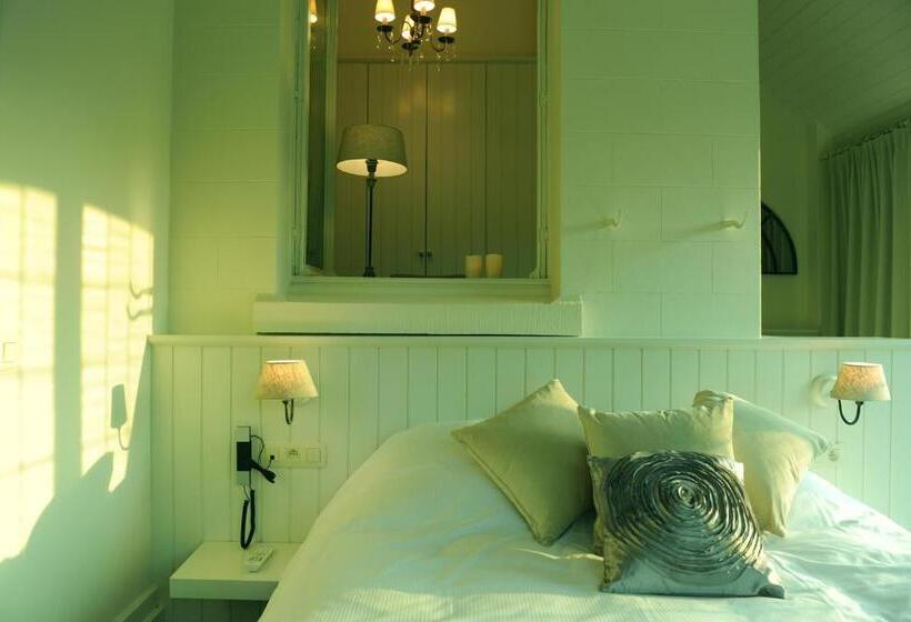 اتاق لوکس, Charmehotel Villa Saporis