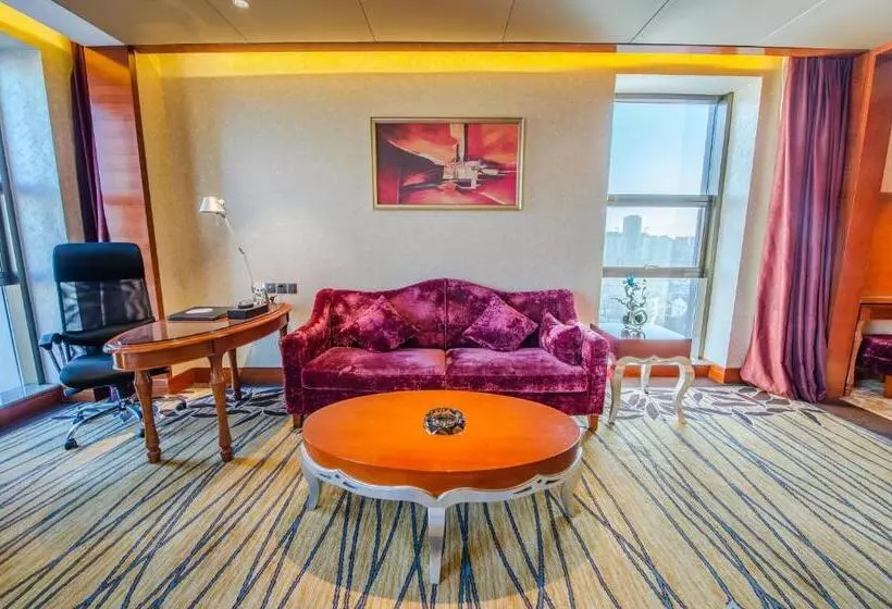 ジュニアスイート, Grand Skylight International Hotel Wuhai