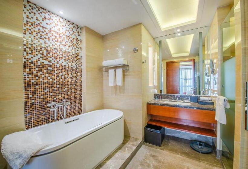 جناح عائلي, Grand Skylight International Hotel Wuhai