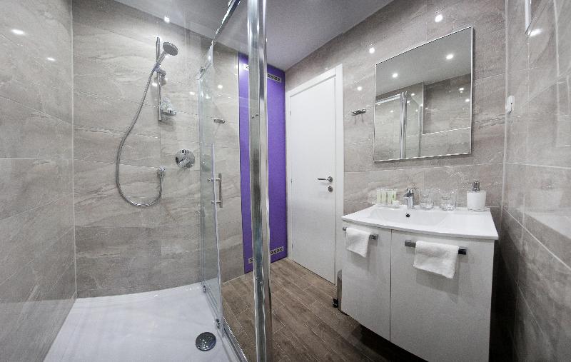 스탠다드 스튜디오, Apartment 4 You In Split