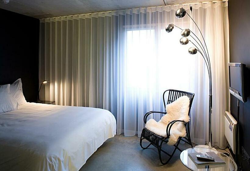 اتاق عادی, Banks Antwerp