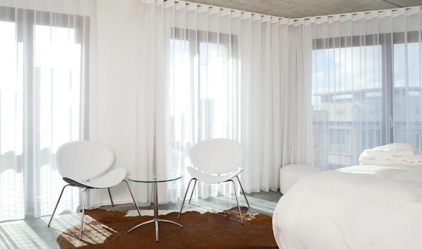 سوییت جونیور, Banks Antwerp