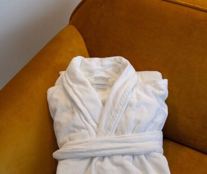 سوییت جونیور, Banks Antwerp