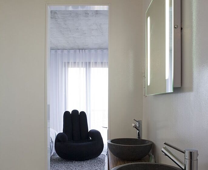 اتاق اجرایی, Banks Antwerp