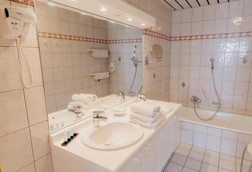 家庭间, Domein Westhoek