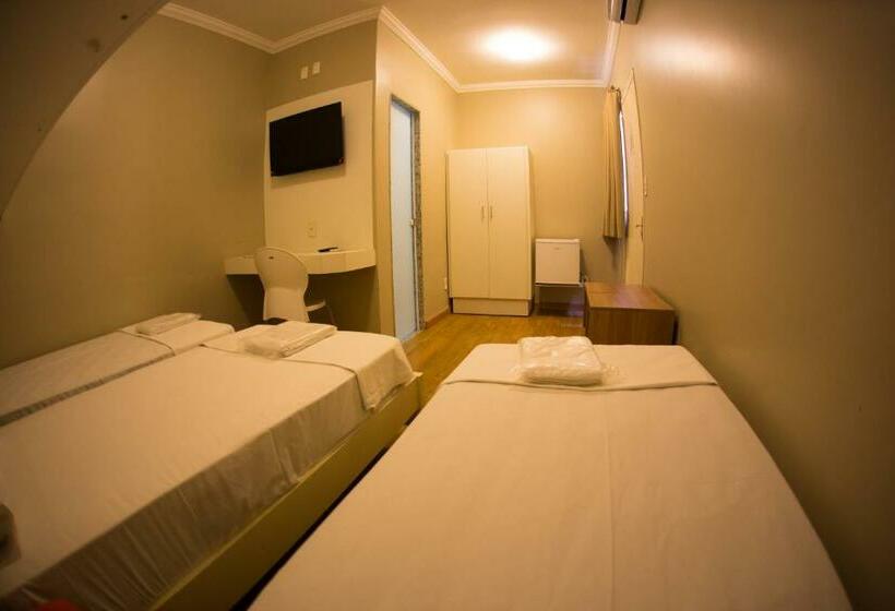 חדר סופריור לארבעה, Esplanada