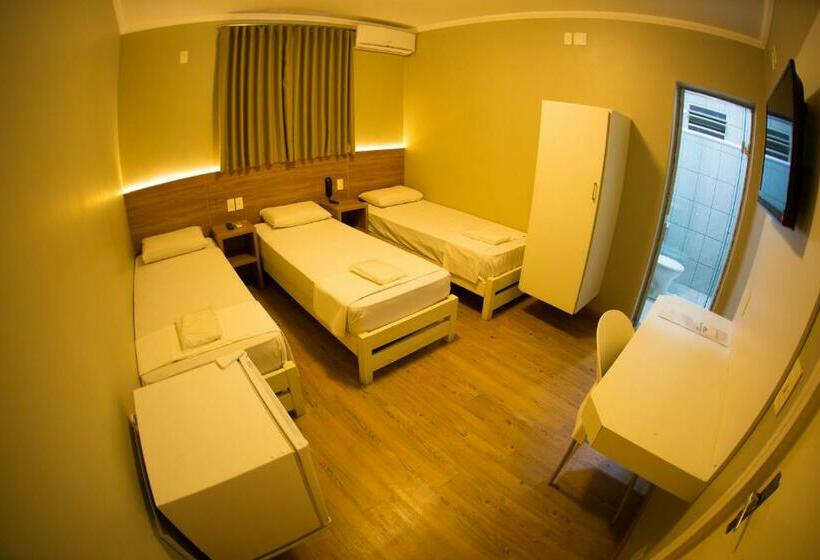 חדר סופריור לשלושה, Esplanada