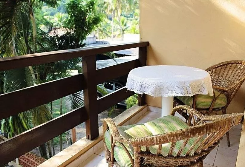 庭の見えるスタンダードトリプルルーム, Pousada E Spa Canto Do Mar