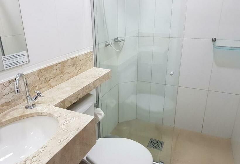 标准三人间, Pousada Remanso