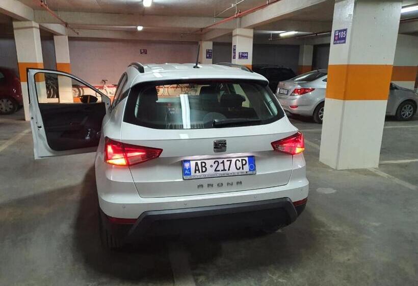 带大床的标准间, Skerdi Centre Rooms