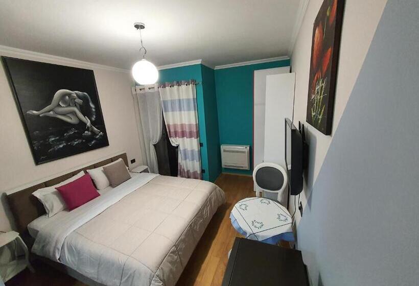 带大床的标准间, Skerdi Centre Rooms