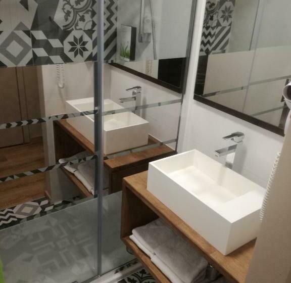 Номер Комфорт, Utopia Hotel   Art & Nature