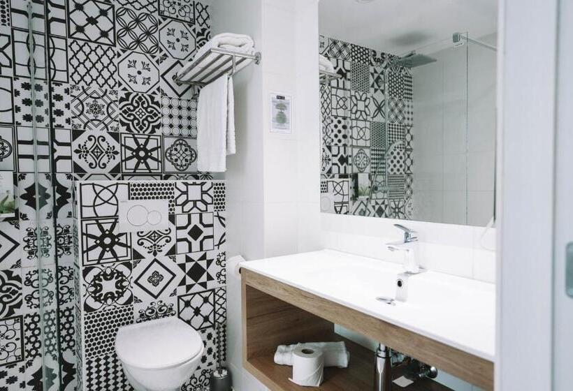 غرفة كومفورت, Utopia Hotel   Art & Nature