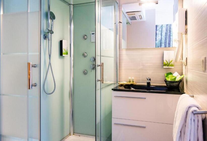 디럭스 룸, Utopia Hotel   Art & Nature