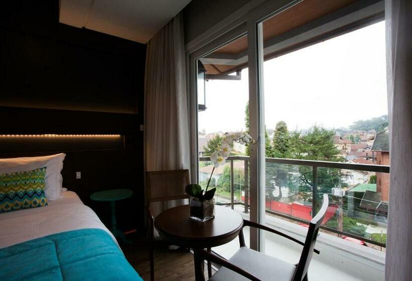 Номер Deluxe, Cercano