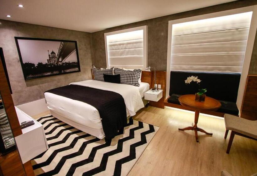 Люкс Superior, Cercano