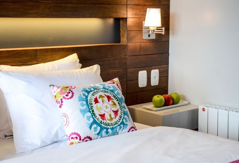 Номер Deluxe, Cercano