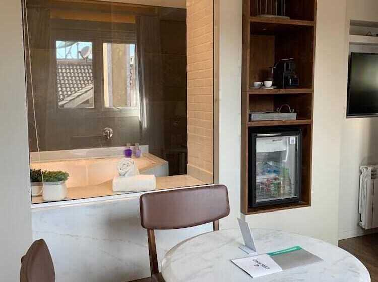 Люкс Премиум, Cercano