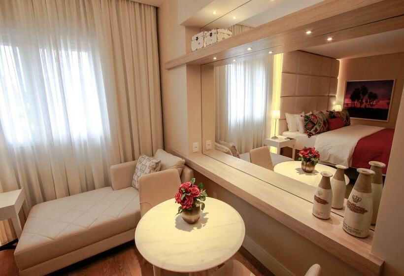 Люкс Superior, Cercano