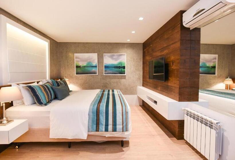 Люкс Superior, Cercano