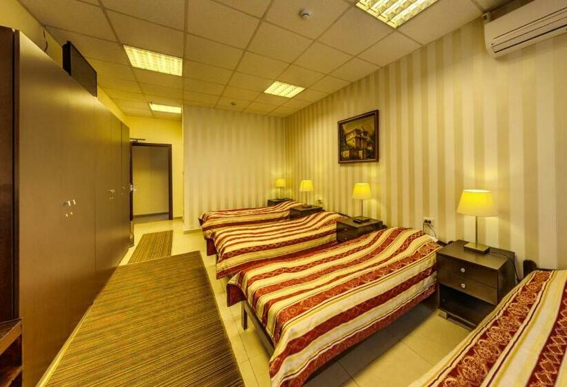 غرفة قياسية رباعية, Cheap