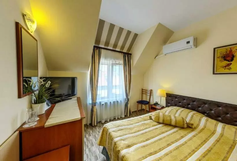 Economy Kamer, Cheap