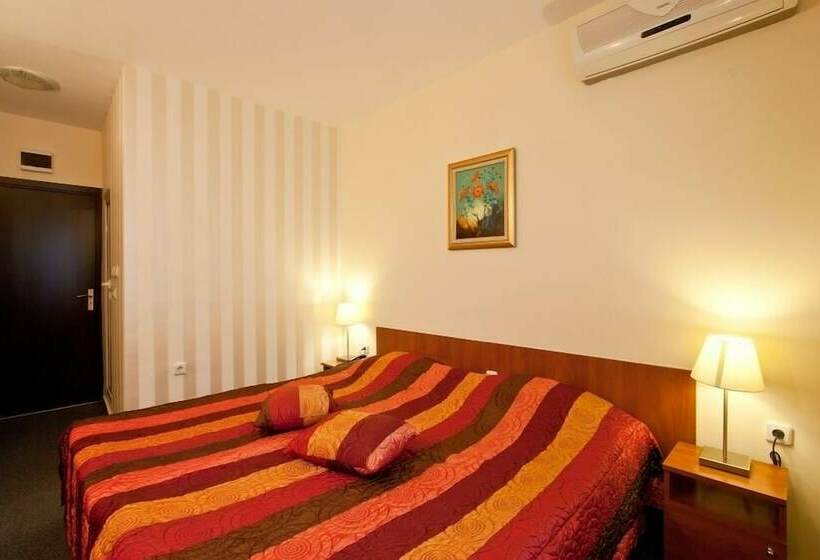 غرفة إقتصادية, Cheap