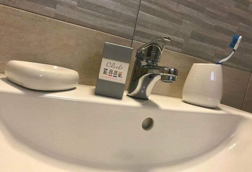 スタンダードルーム, Club Esse Sporting