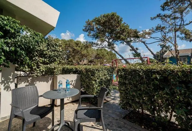 اتاق استاندارد چهار تخته, Club Esse Sporting