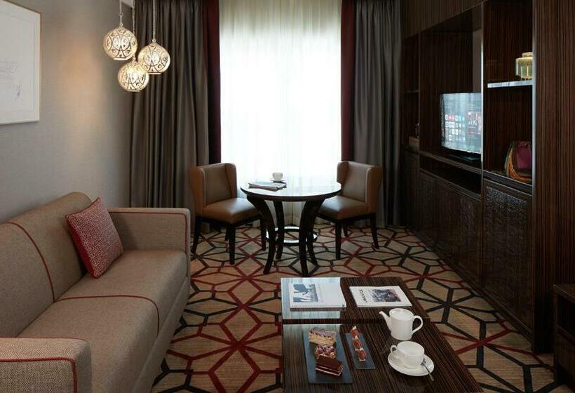 Люкс, Dusit D2 Kenz Hotel Dubai