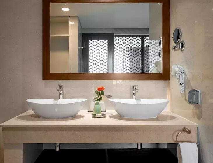سوییت, Grand Tourane Hotel Da Nang