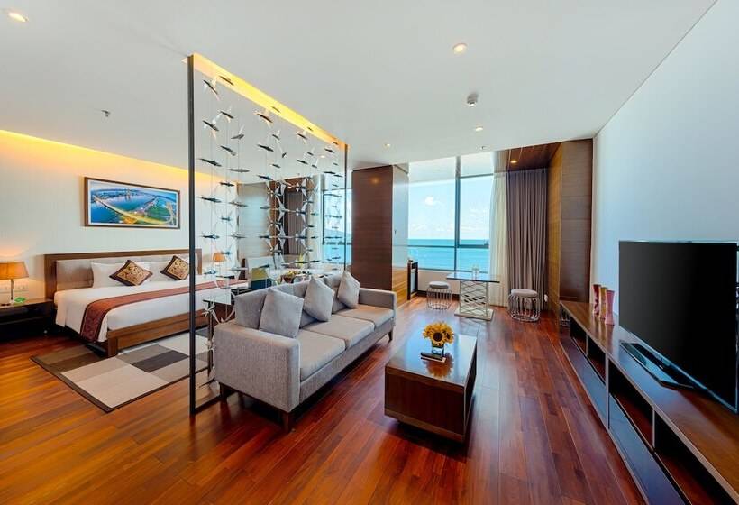 سوییت, Grand Tourane Hotel Da Nang