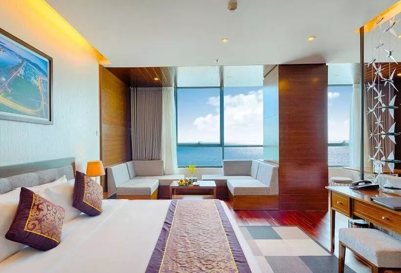سوییت, Grand Tourane Hotel Da Nang