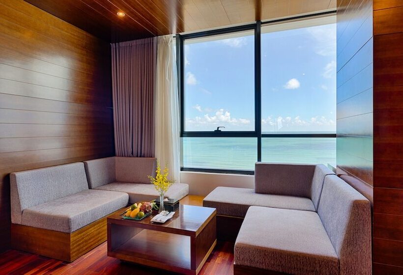 سوییت, Grand Tourane Hotel Da Nang