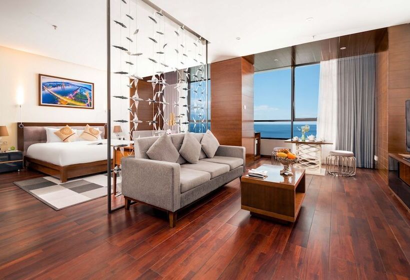 سوییت, Grand Tourane Hotel Da Nang